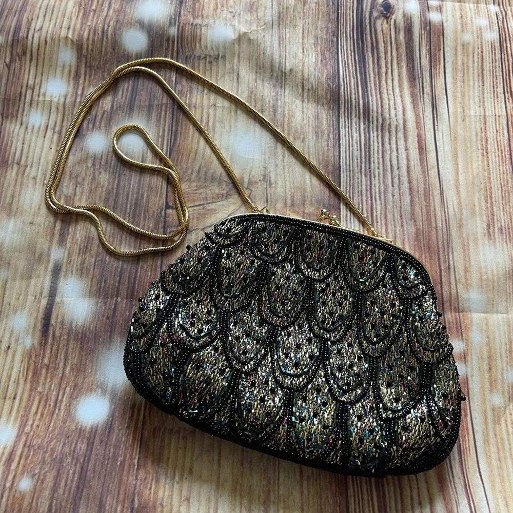 Accessory Lady hand beaded